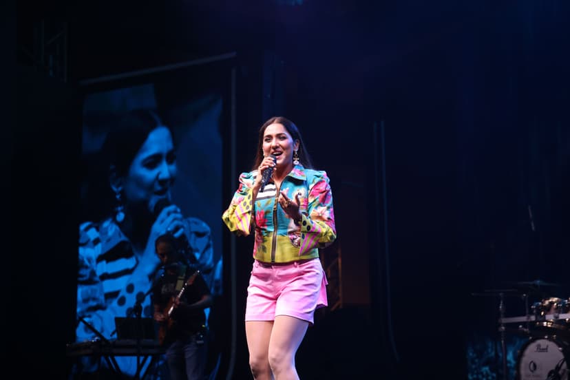 Neeti Mohan Solo